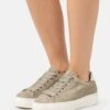 Gabor Comfort Sneakers Laag - Schilf/Creme