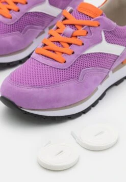 Gabor Comfort Sneakers Laag - Dunkelflieder/Weiß -Gabor Comfort bf47dc5d663d4a59963bf25232138b30