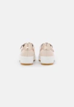 Gabor Comfort Sneakers Laag - Ivory/Muschel -Gabor Comfort c146368f9aa64aea8907cb82b8de0c49